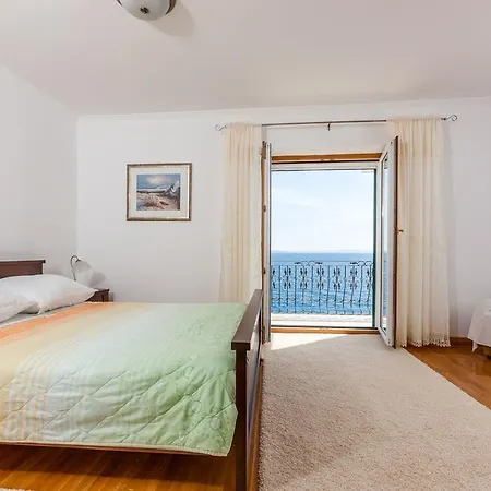 Beach House 아파트